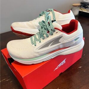 Altra Escalante Running Shoe - Women’s Size 8